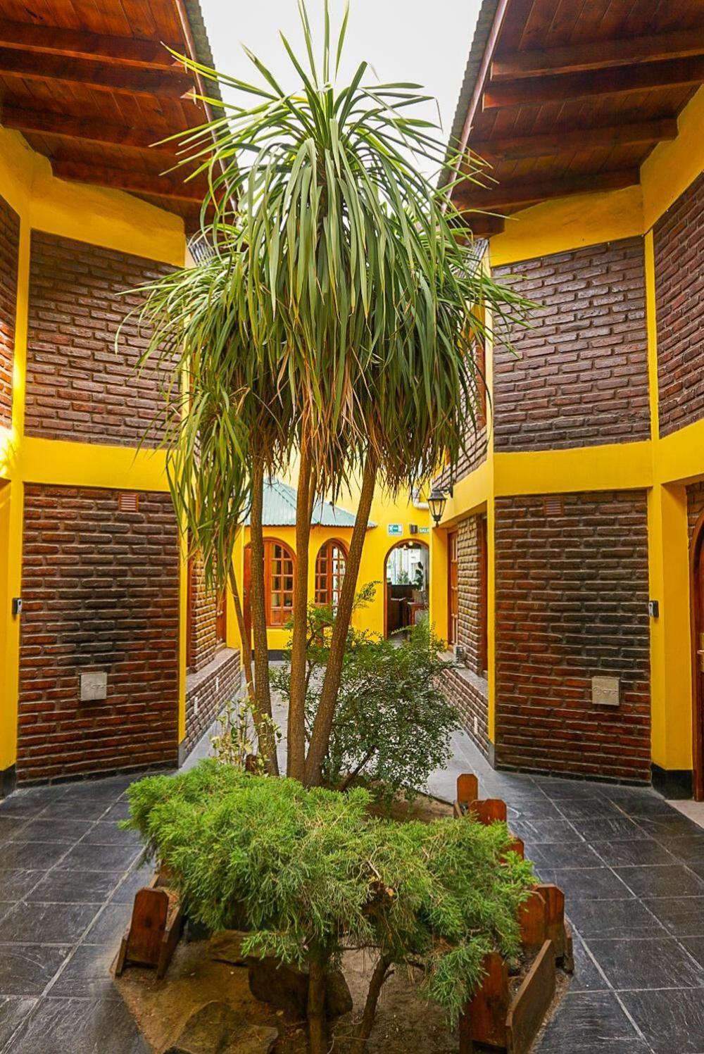 Apart Hotel Libertador El Calafate Zewnętrze zdjęcie