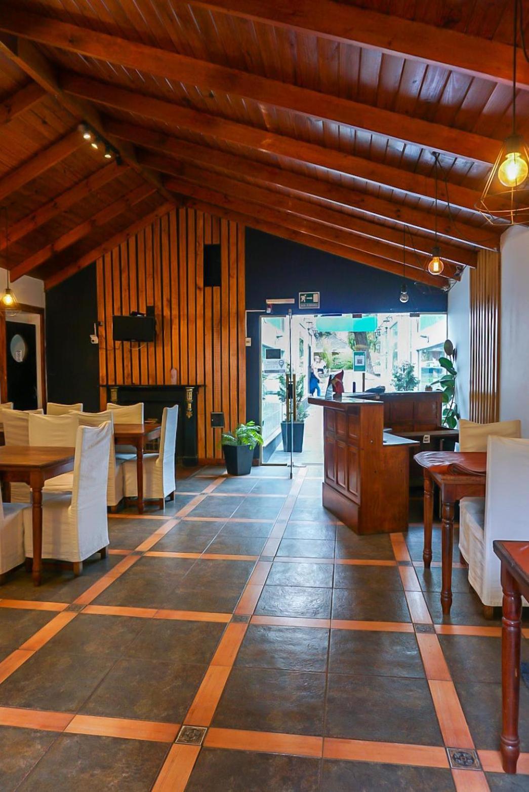 Apart Hotel Libertador El Calafate Zewnętrze zdjęcie